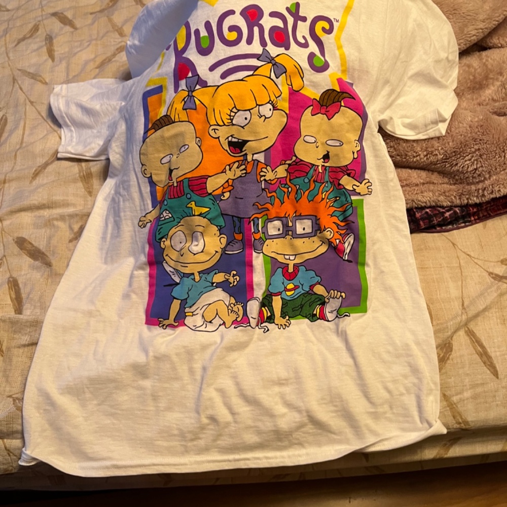 Graphic tee